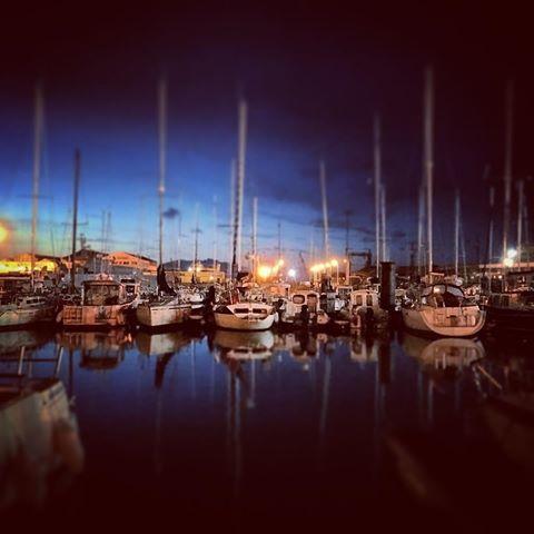 Charmant Voilier Chauffe Nuit Insolite บูโลญ-ซูร์-แมร์ ภายนอก รูปภาพ